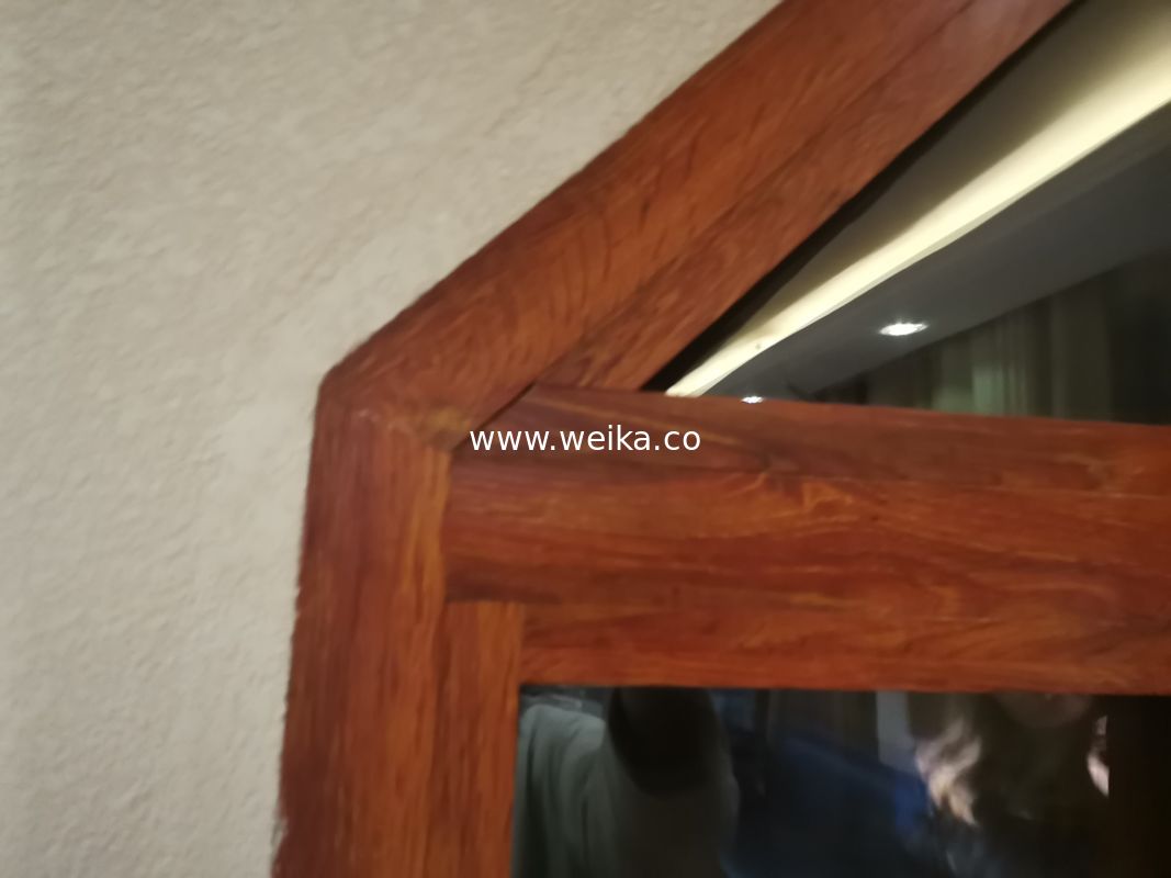 Οκτάγωνο Σταθερό και από πάνω κρεμασμένο Καλλιτεχνικό σχήμα Αλουμινίου Λύκη ξυλοκόκκινο παράθυρα