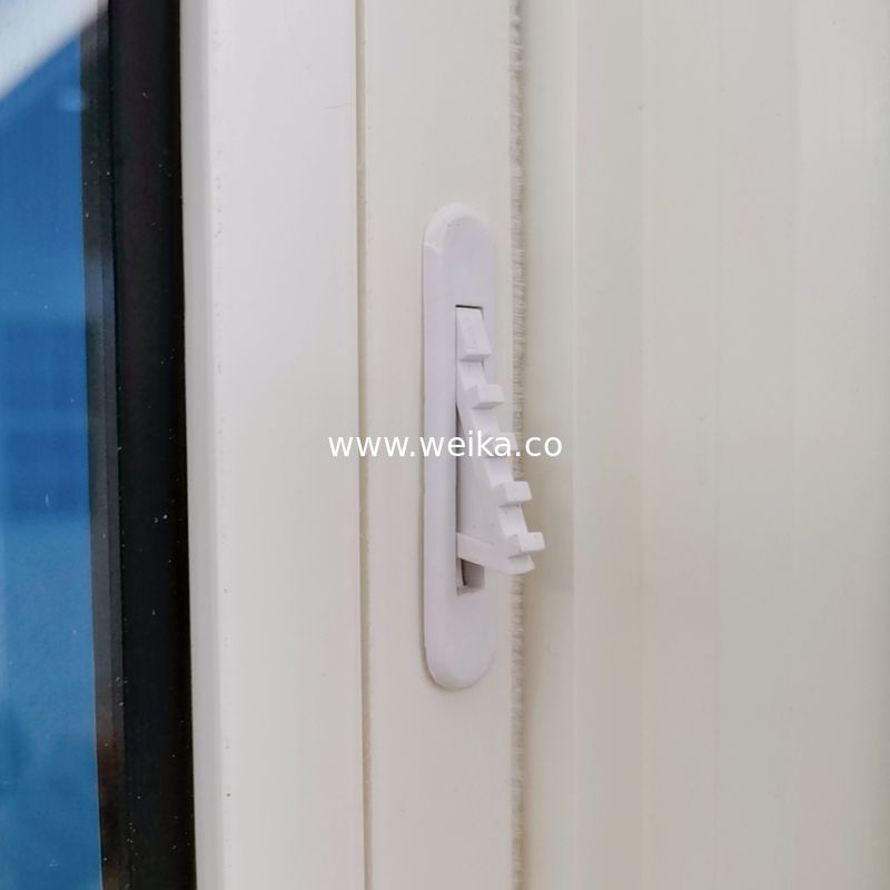 Διπλό θερμανμένο γυαλί βινύλιο PVC προφίλ UPVC διπλό κρεμασμένο παράθυρο για απόδοση ασφάλειας