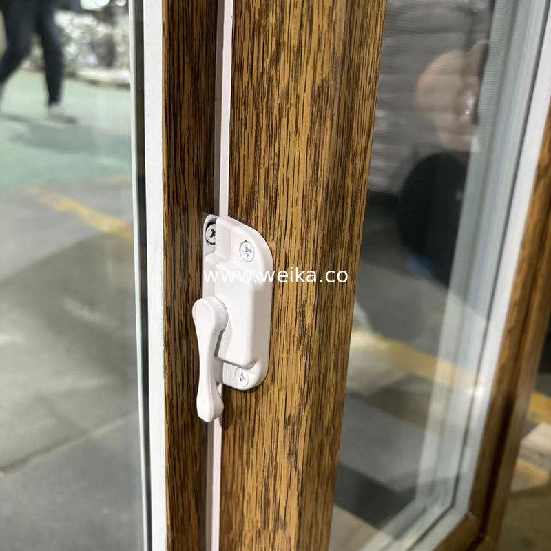Συρόμενα Παράθυρα UPVC Woodgrain / Δίχρωμα Λευκά Προσαρμόσιμα Χρώματα & Μεγέθη Ενσωματωμένη Σίτα OEM Κατασκευαστής