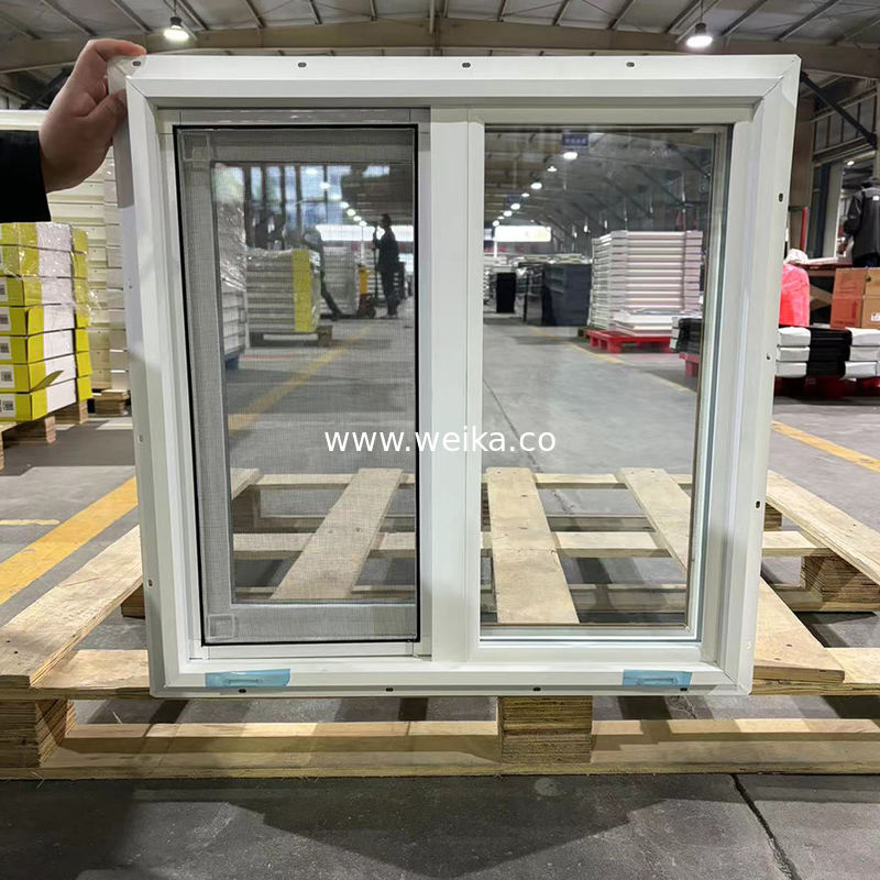Συρόμενα Παράθυρα UPVC Woodgrain / Δίχρωμα Λευκά Προσαρμόσιμα Χρώματα & Μεγέθη Ενσωματωμένη Σίτα OEM Κατασκευαστής