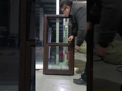 Ποιο φαίνεται καλύτερο, καφέ ή μαύρο PVC κρεμασμένα παράθυρα